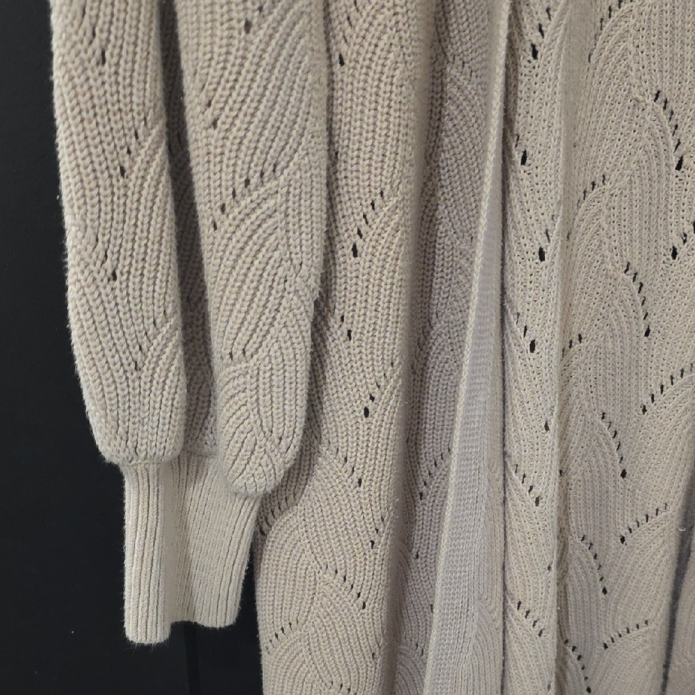 Express Women's Beige Knit Cardigan - Picture 4 of 6